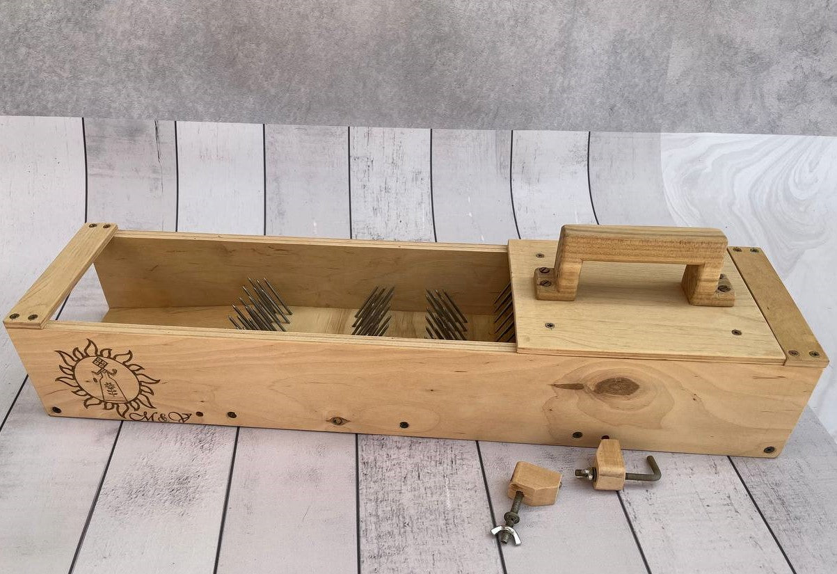 Wool picker for spinning , wool picker box ( M&V )