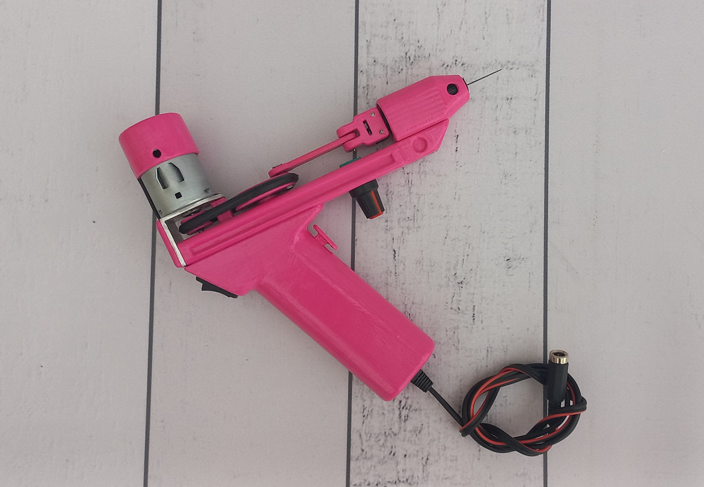 Pink Electric Felting machine with 1 - 5 needles speed control ( M&V )