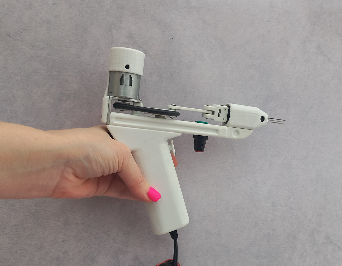 White Electric Felting machine with 1 - 5 needles speed control ( M&V )