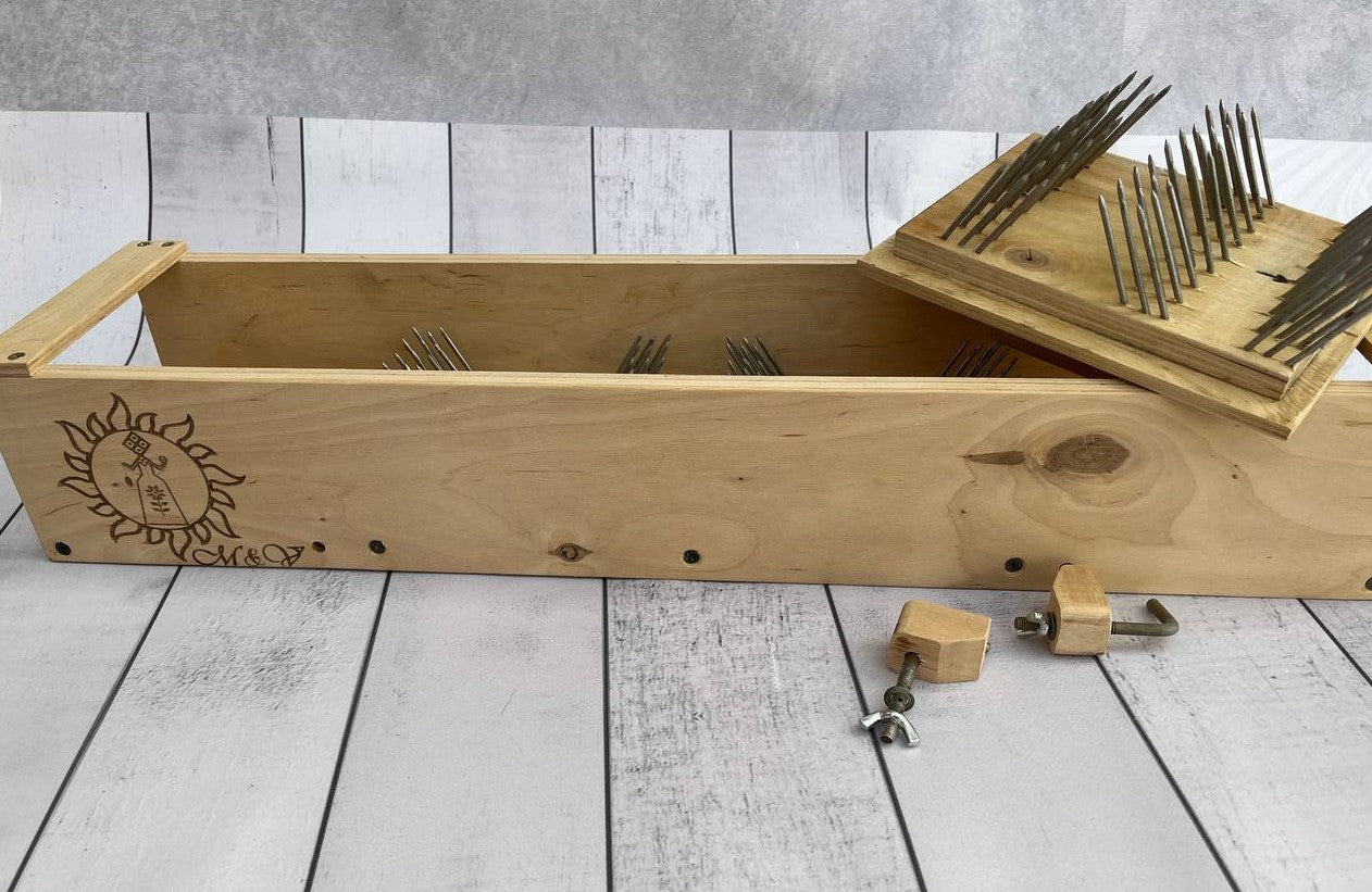 Wool picker for spinning , wool picker box ( M&V )