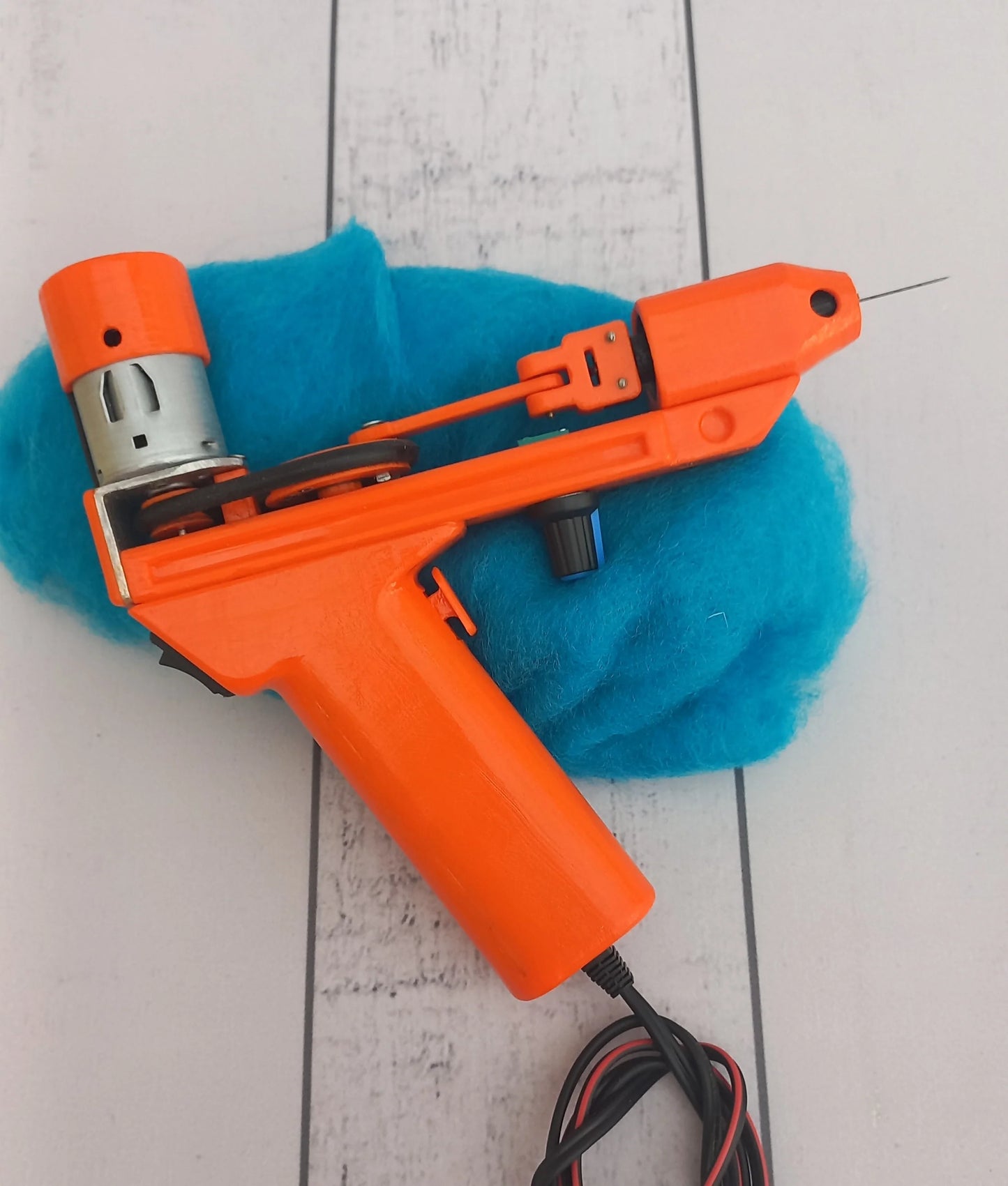 Electric Felting machine with 1 - 5 needles speed control ( M&V )