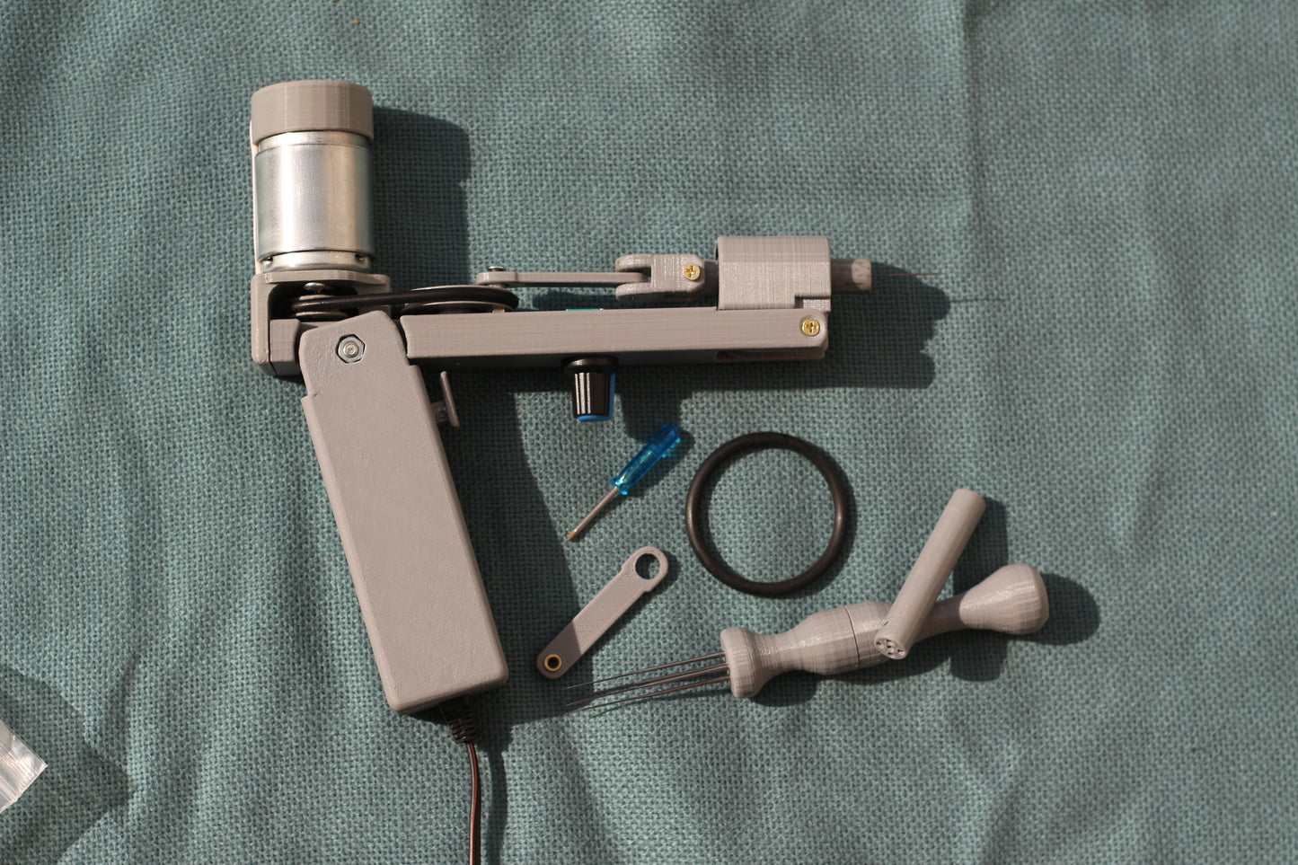 Grey Electric Felting machine with 1 - 5 needles speed control ( M&V )