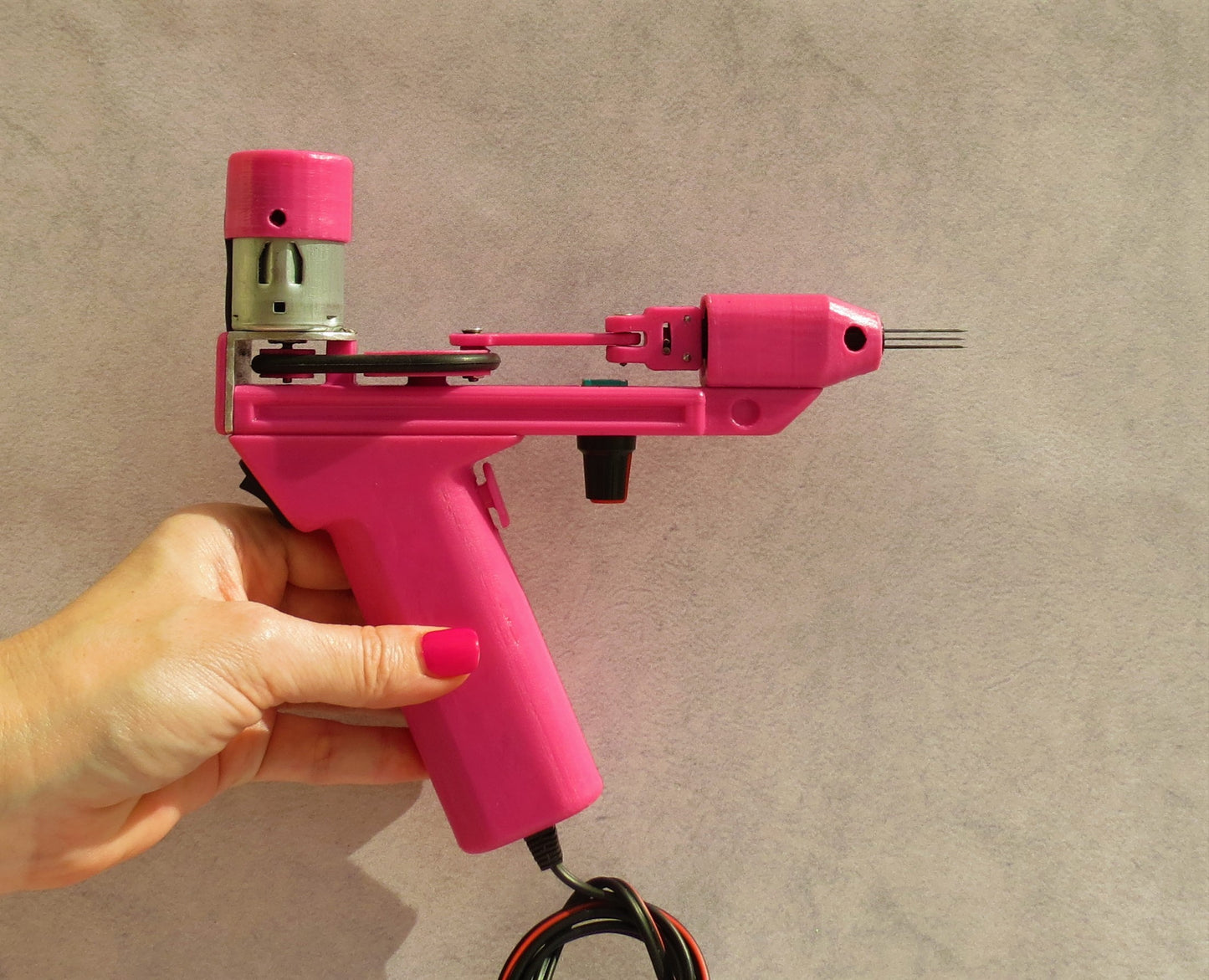 Pink Electric Felting machine with 1 - 5 needles speed control ( M&V )