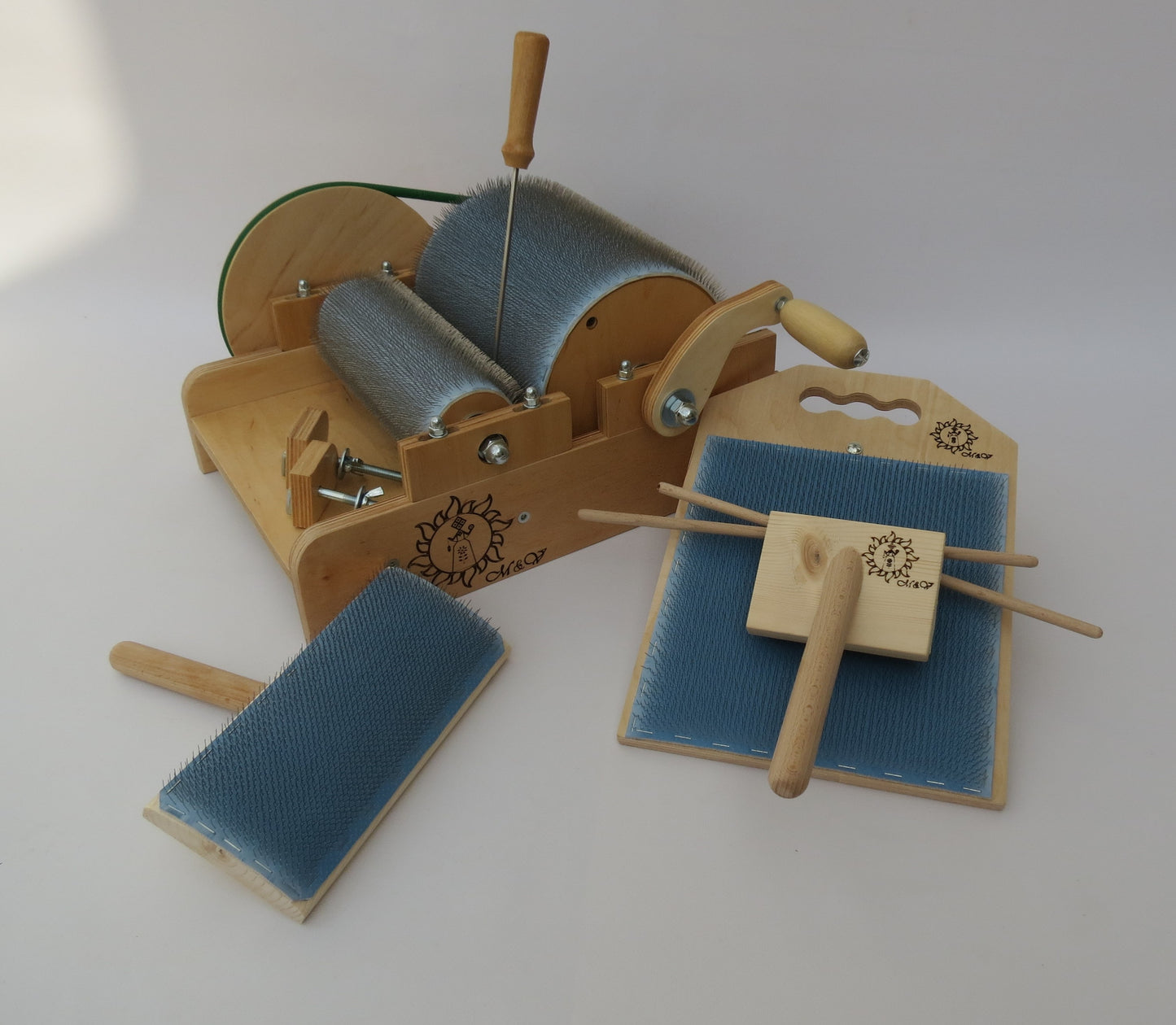 Set: Wooden Drum Carder and Fiber Combing Cardings Blending Board - 72 TPI ,Wool picker ( M&V )