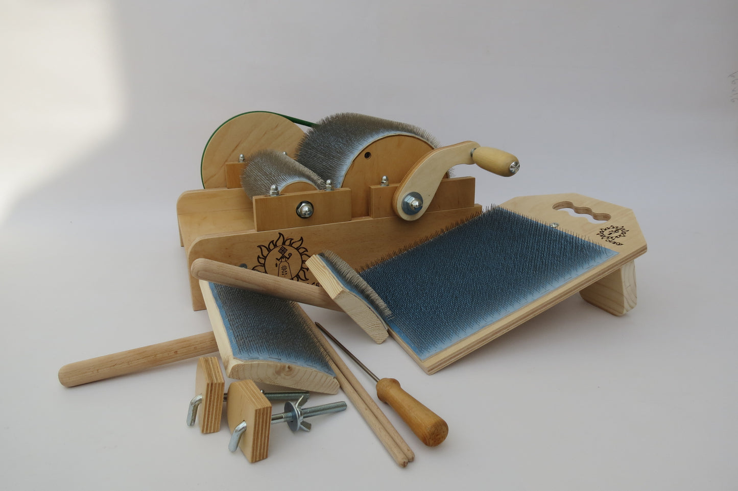 Set: Wooden Drum Carder and Fiber Combing Cardings Blending Board - 72 TPI ,Wool picker ( M&V )