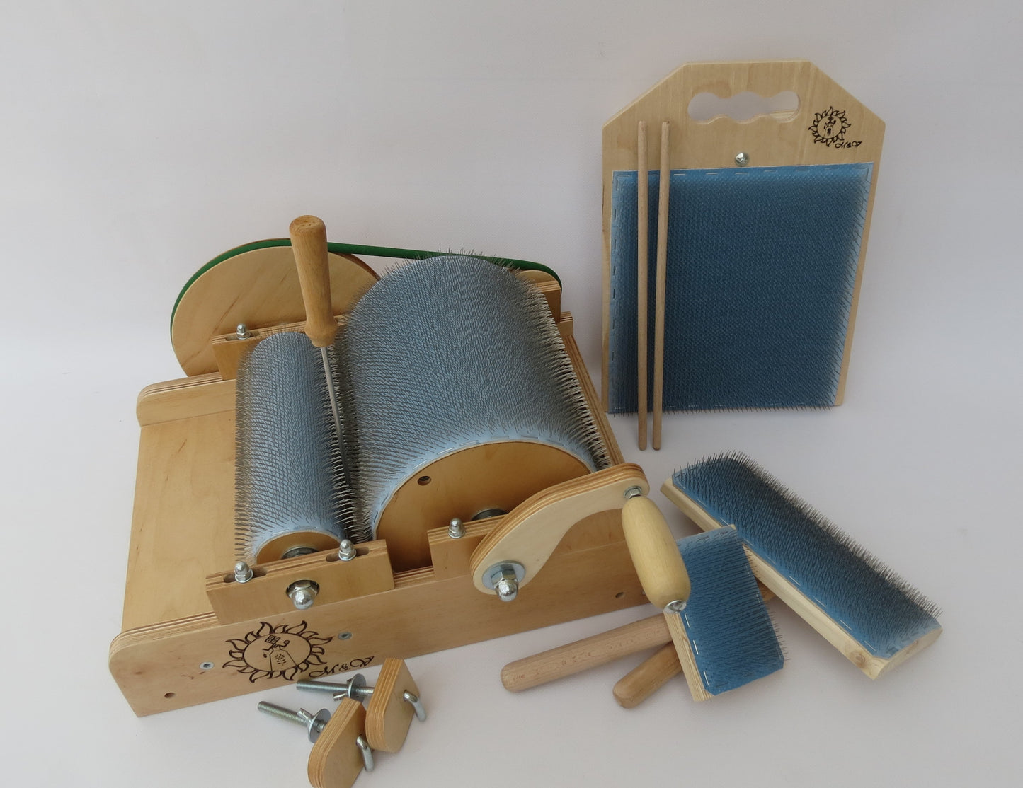 Set: Wooden Drum Carder and Fiber Combing Cardings Blending Board - 72 TPI ,Wool picker ( M&V )