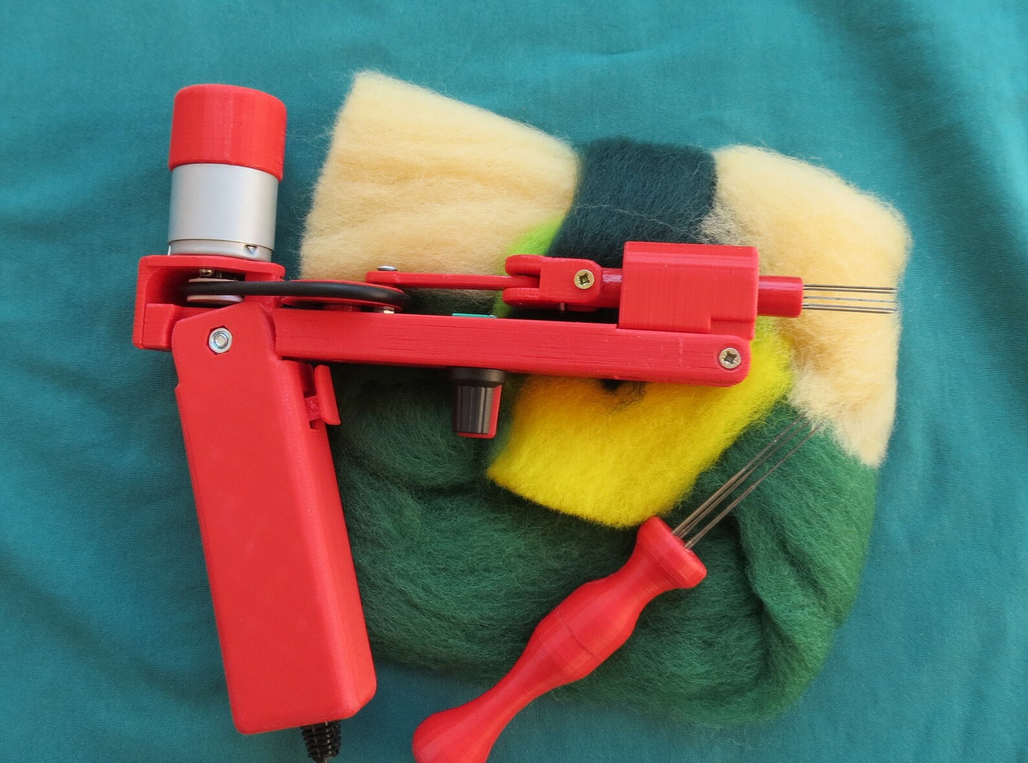Electric Felting machine with 1 - 5 needles speed control + GIFT ( M&V )