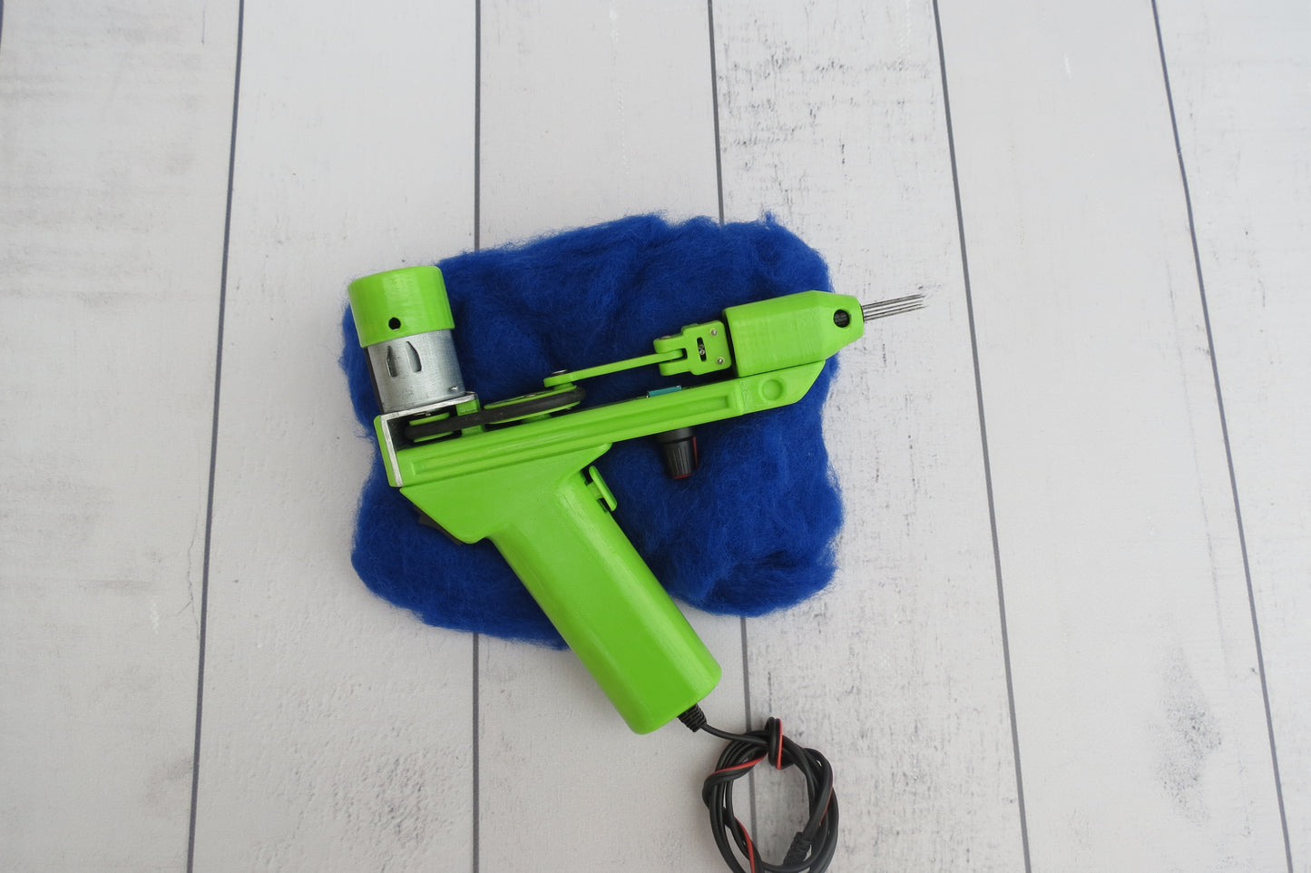 Light Green Electric Felting machine with 1 - 5 needles speed control ( M&V )